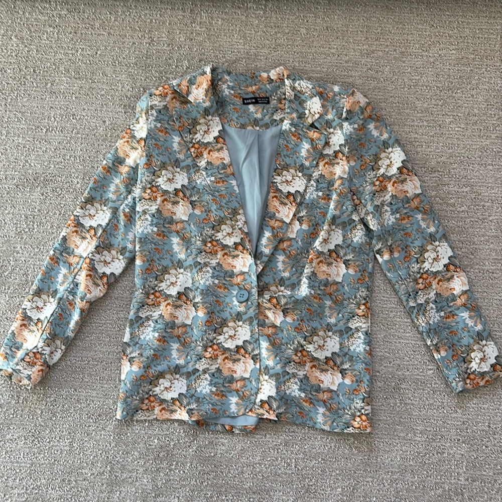 Floral woman’s blazer